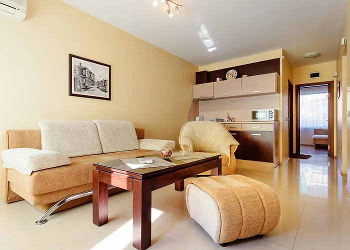 Апарт-готель Bright House Пловдив