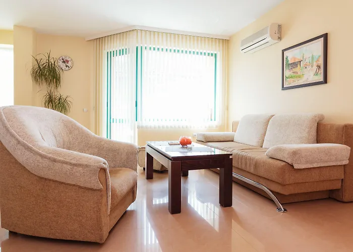 Апарт-готель Bright House 3*