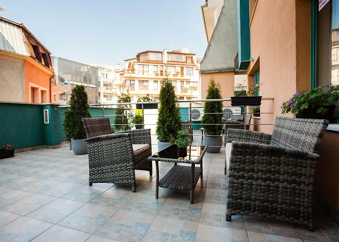 Bright House Апарт-готель 3*