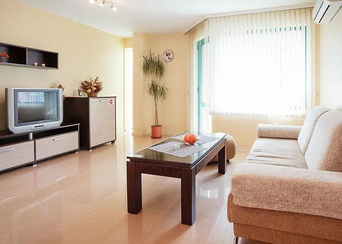 Bright House Апарт-готель 3*