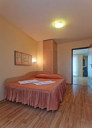 Апарт-готель Bright House Пловдив