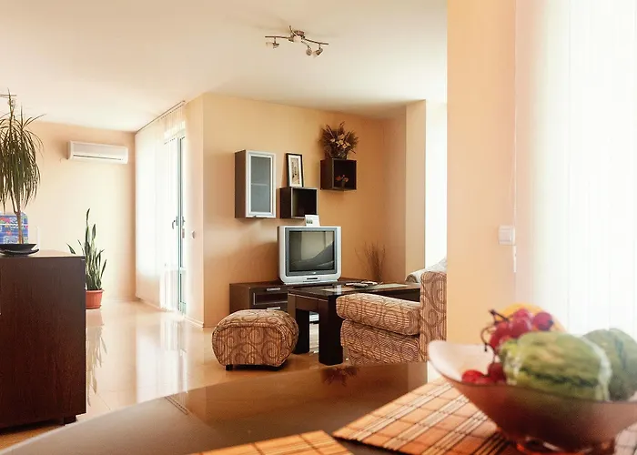 Bright House Апарт-готель 3*